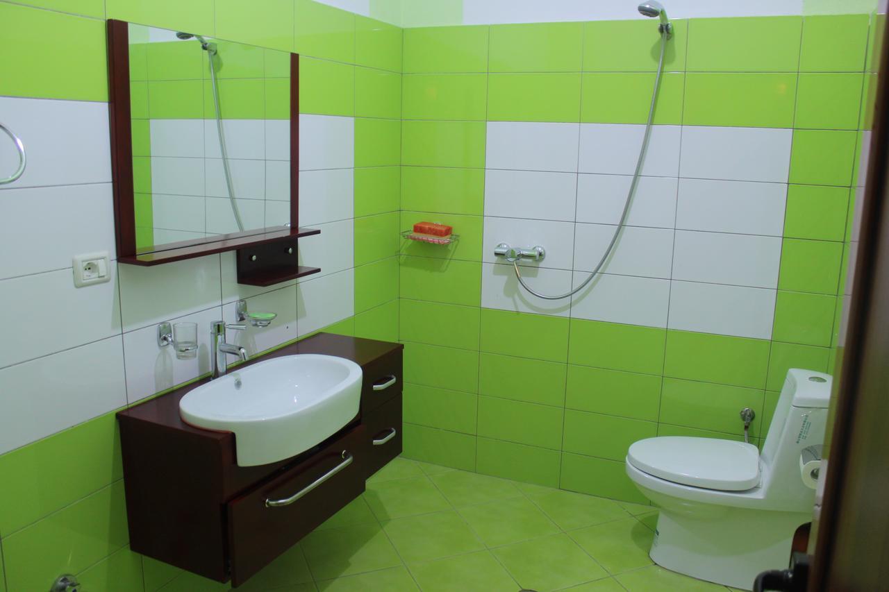 Alen Bar Hotel Tiranë Luaran gambar